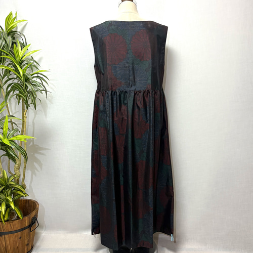 着物リメイク　大島紬　ワンピース　ジャンパースカート 着物リメイク 大島紬花柄ワンピース ジャンパースカート 2WAY リボン