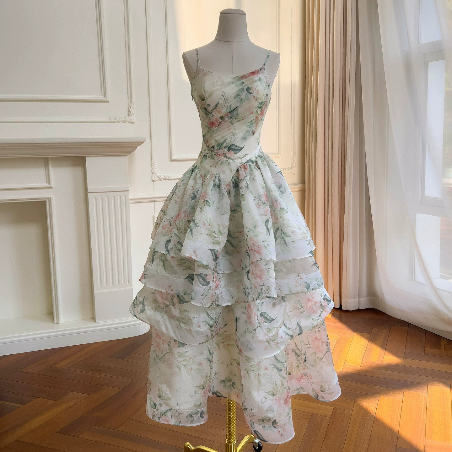 キャミソール プリント 花柄 ホワイト 白 ウェディングドレス パーティー 上品 ロング 韓国風 二次会 69537