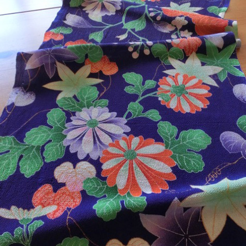古布＊正絹縮緬＊菊・蔦・桐の花＊35x120cm・美品＊はぎれ
