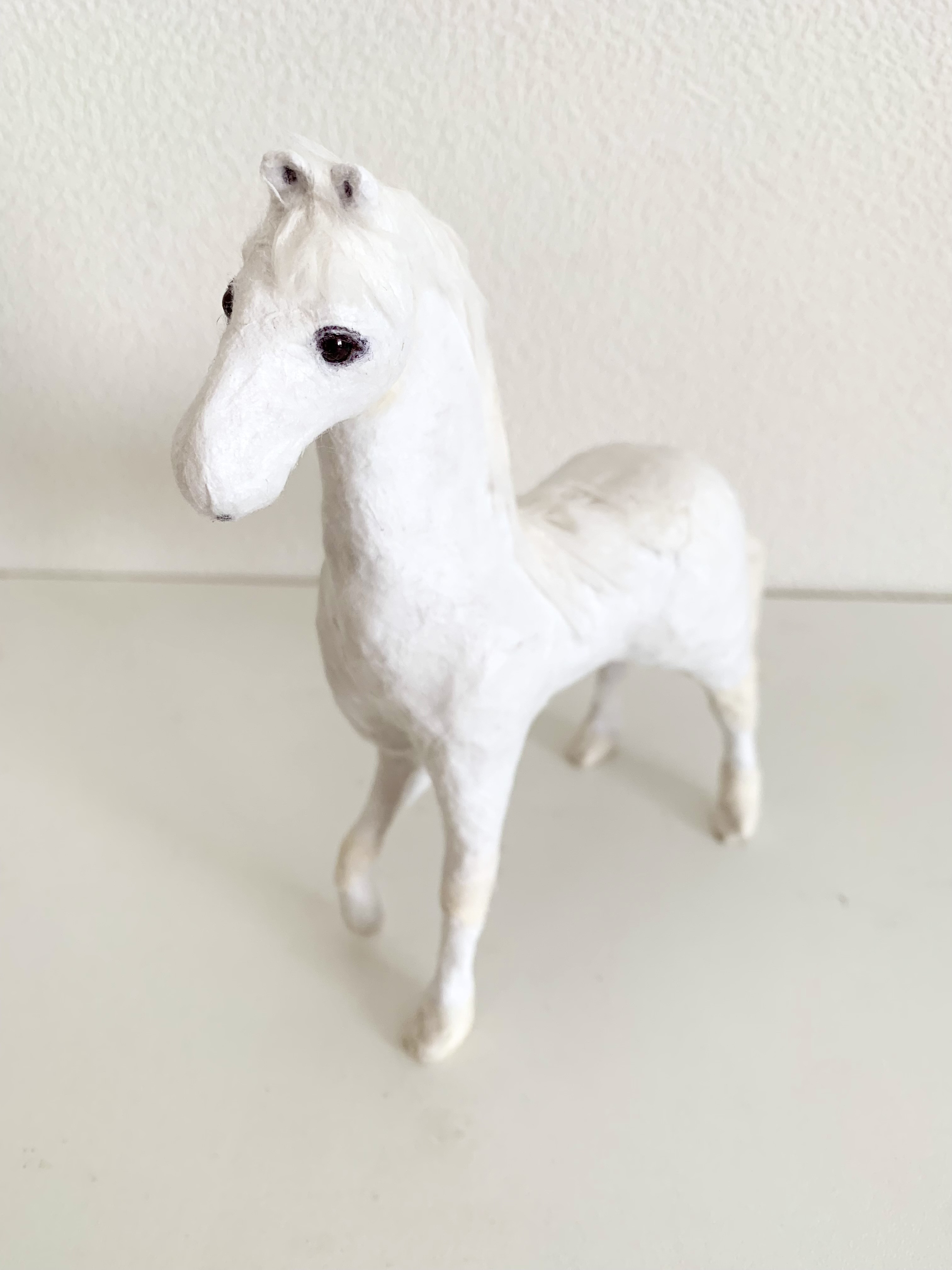和紙の白馬 /干支馬