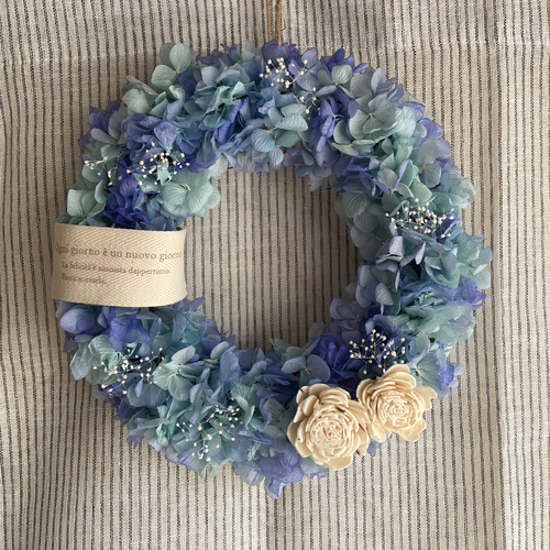 No75 たっぷりプリザーブドフラワーあじさいの爽やか贅沢♡ハンドメイドリース No75 たっぷりプリザーブドフラワーあじさいの爽やか贅沢