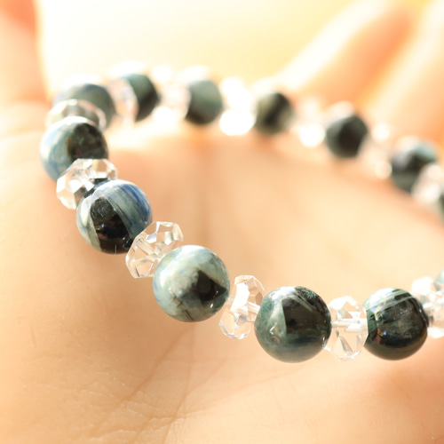 ☆スーパープレミアムブレス☆…☆藍晶石☆ブラックカイヤナイト：約9.8