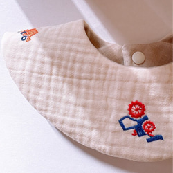 韓国生地 リボン&ハート刺繍 花びらスタイ もくもくスタイ 出産祝い