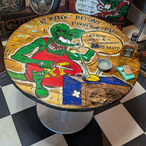 ラットフィンク ガレージテーブル ラウンドテーブル（修理中）コーヒー