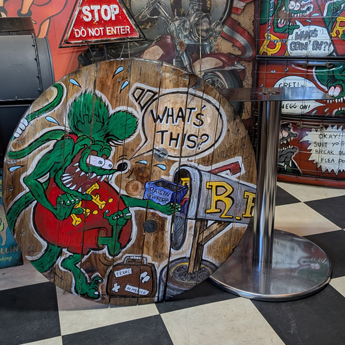 ラットフィンク ガレージテーブル ラウンドテーブル(何コレ