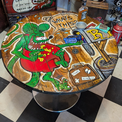 ラットフィンク ガレージテーブル ラウンドテーブル(何コレ!? コーヒーテーブル ラットフィンク ガレージテーブル ラウンドテーブル(何コレ