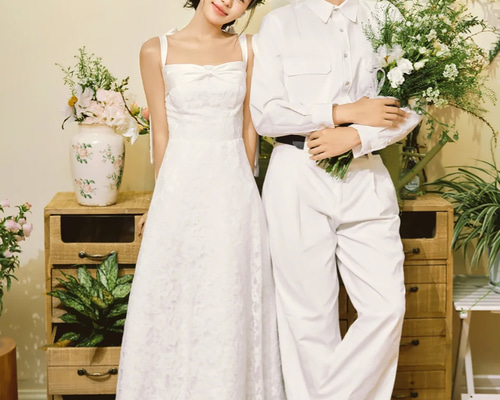 【新品】 ウェディングドレス 前撮り エレガント フラワー レースシアー 韓国 新品】 ウェディングドレス 前撮り エレガント フラワー レースシアー