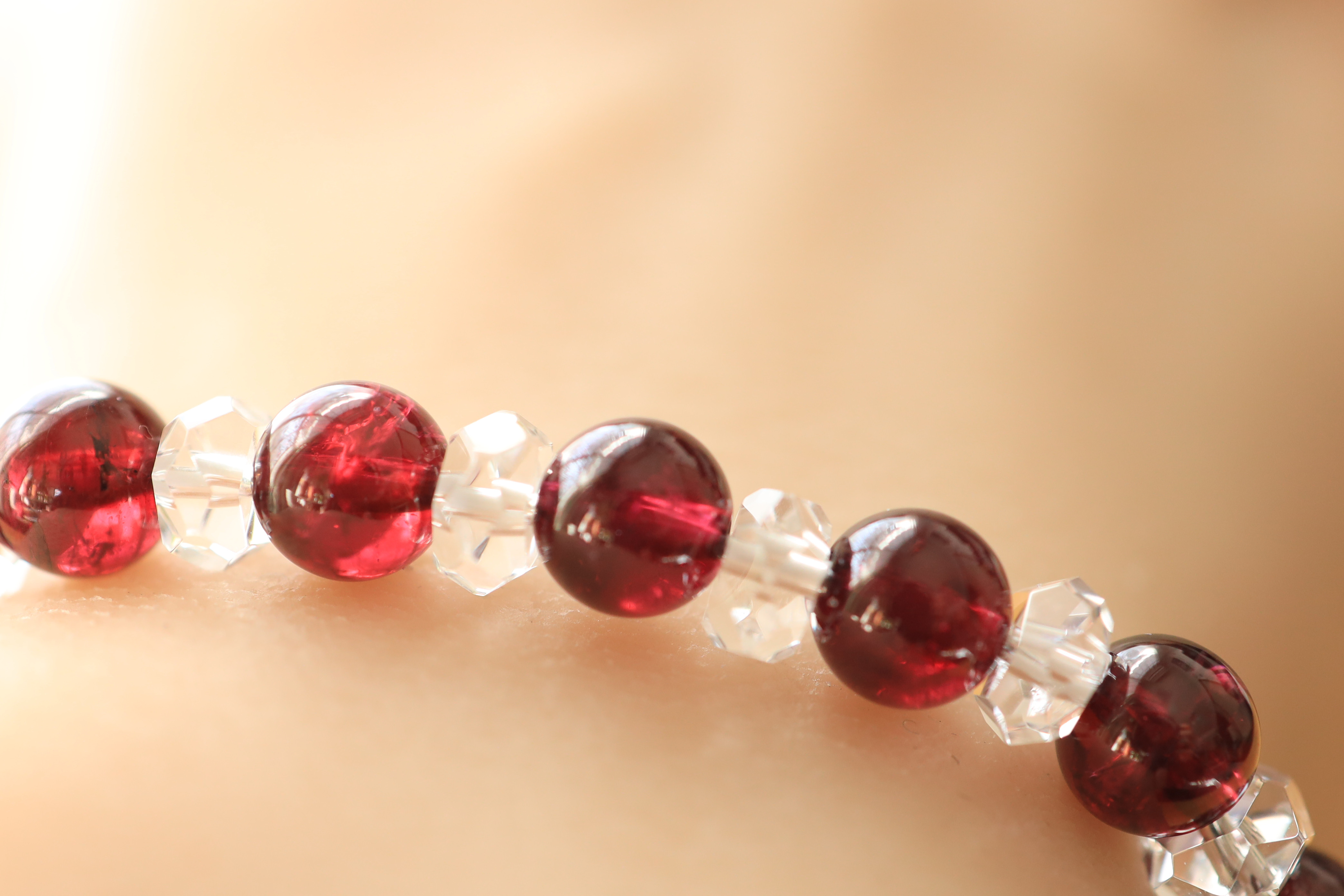 …☆スーパープレミアムブレス☆ロードライトガーネット：7ミリ＆水晶☆…☆天然石ブレスレット☆…