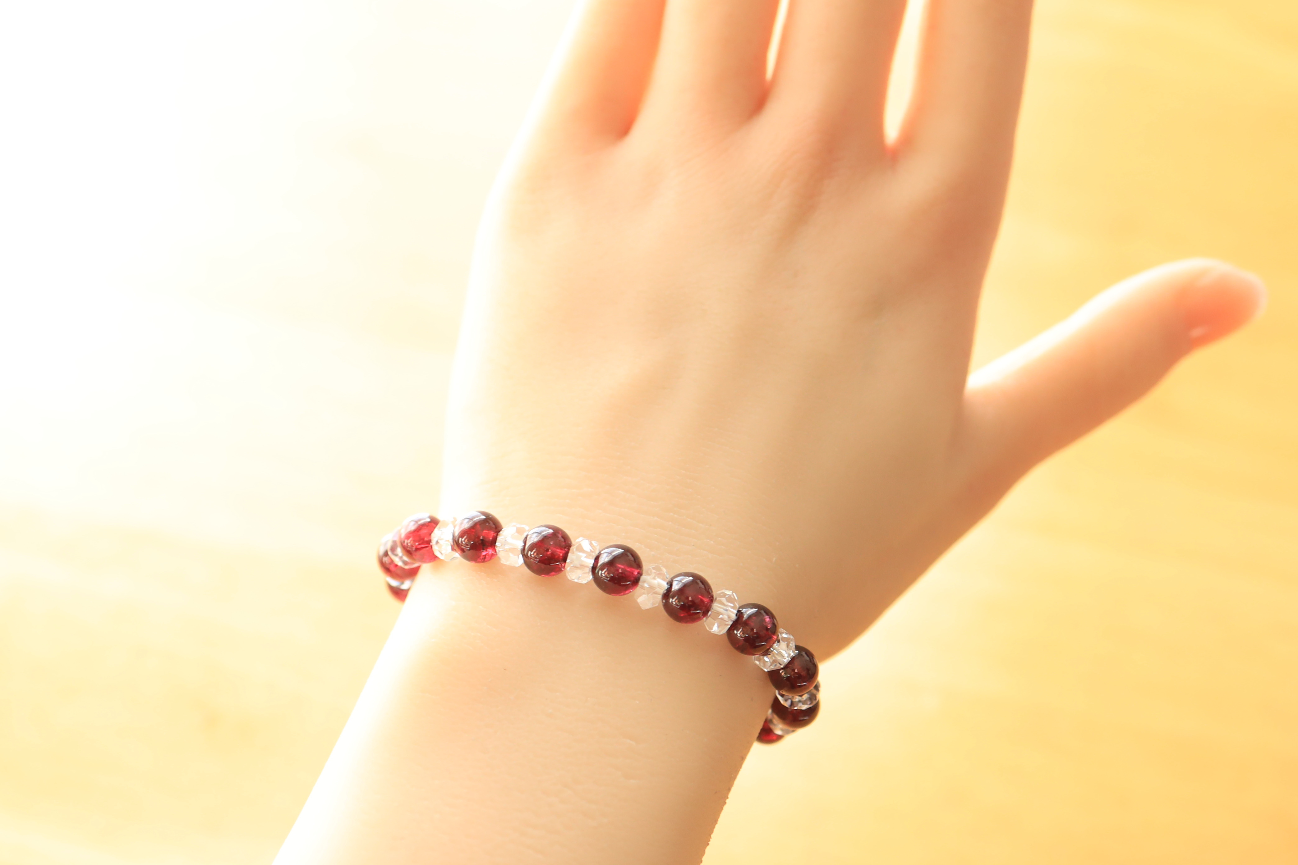 …☆スーパープレミアムブレス☆ロードライトガーネット：7ミリ＆水晶☆…☆天然石ブレスレット☆…