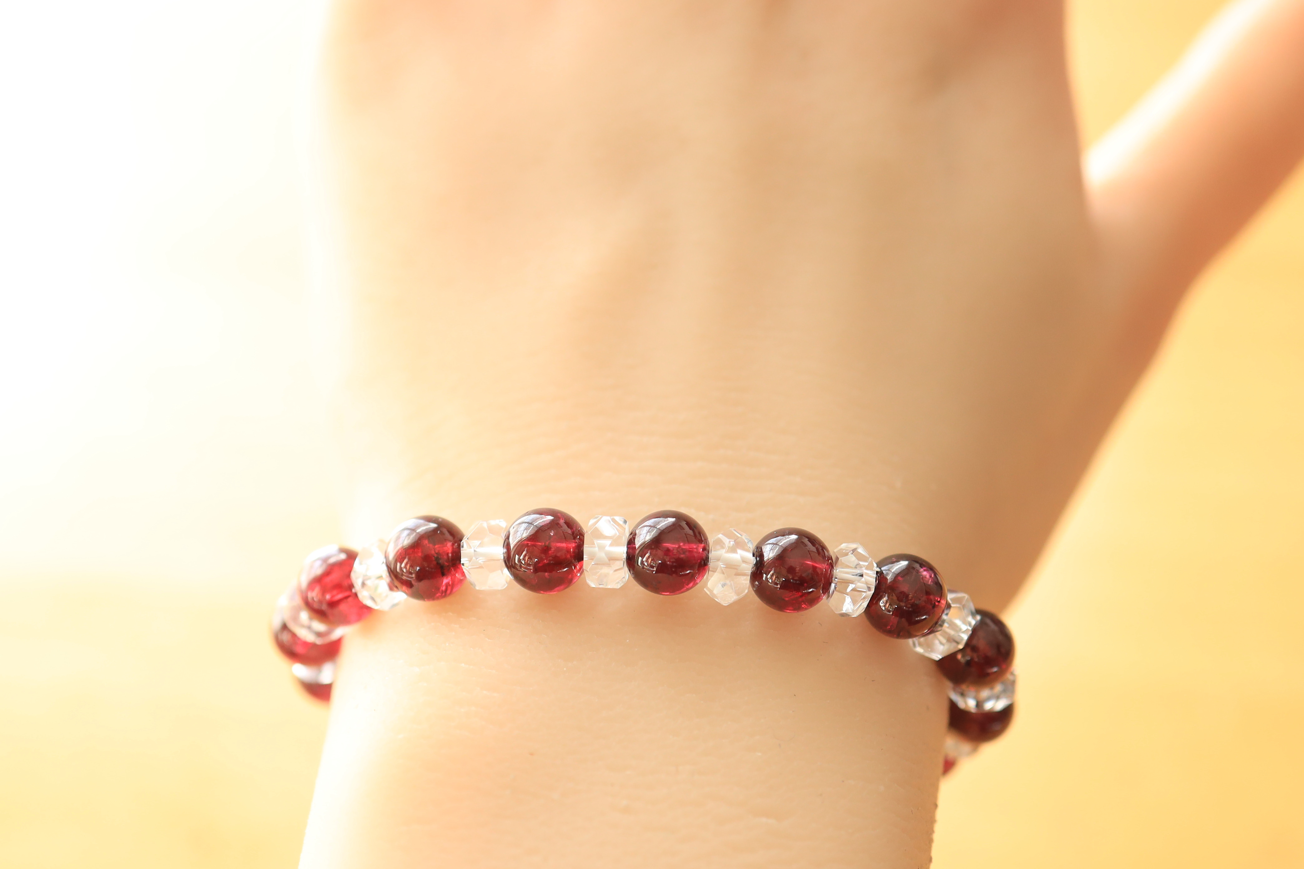 …☆スーパープレミアムブレス☆ロードライトガーネット：7ミリ＆水晶☆…☆天然石ブレスレット☆…