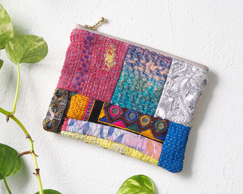 一点物】インド刺繍リボン×カンタキルトの異素材ミックスポーチ｜色と