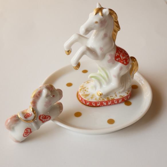 縁起物 2026干支馬の置物 陶磁器 金液使用 1点もの ②オレンジ 仔馬