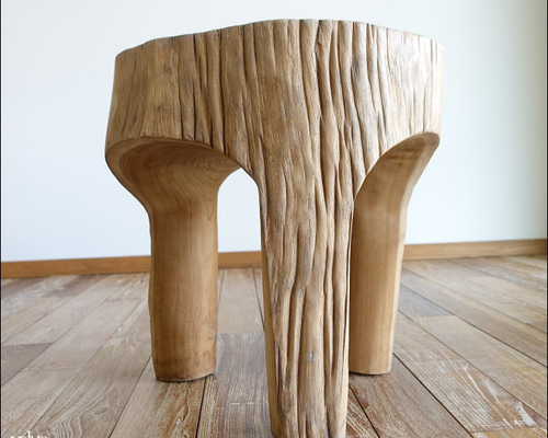 チーク無垢材 削り出しスツールTrin イス プリミティブチェア 丸太