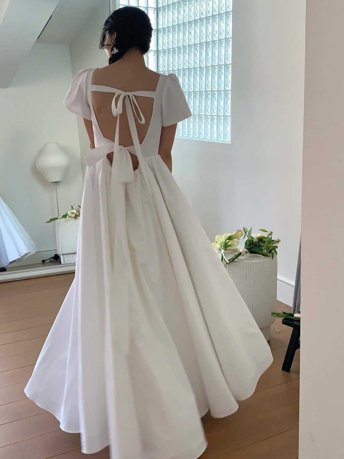 高級感 白 半袖 ウェディングドレス シンプル 韓国風 花嫁 パーティー 披露宴 演奏会 前撮り HL1032