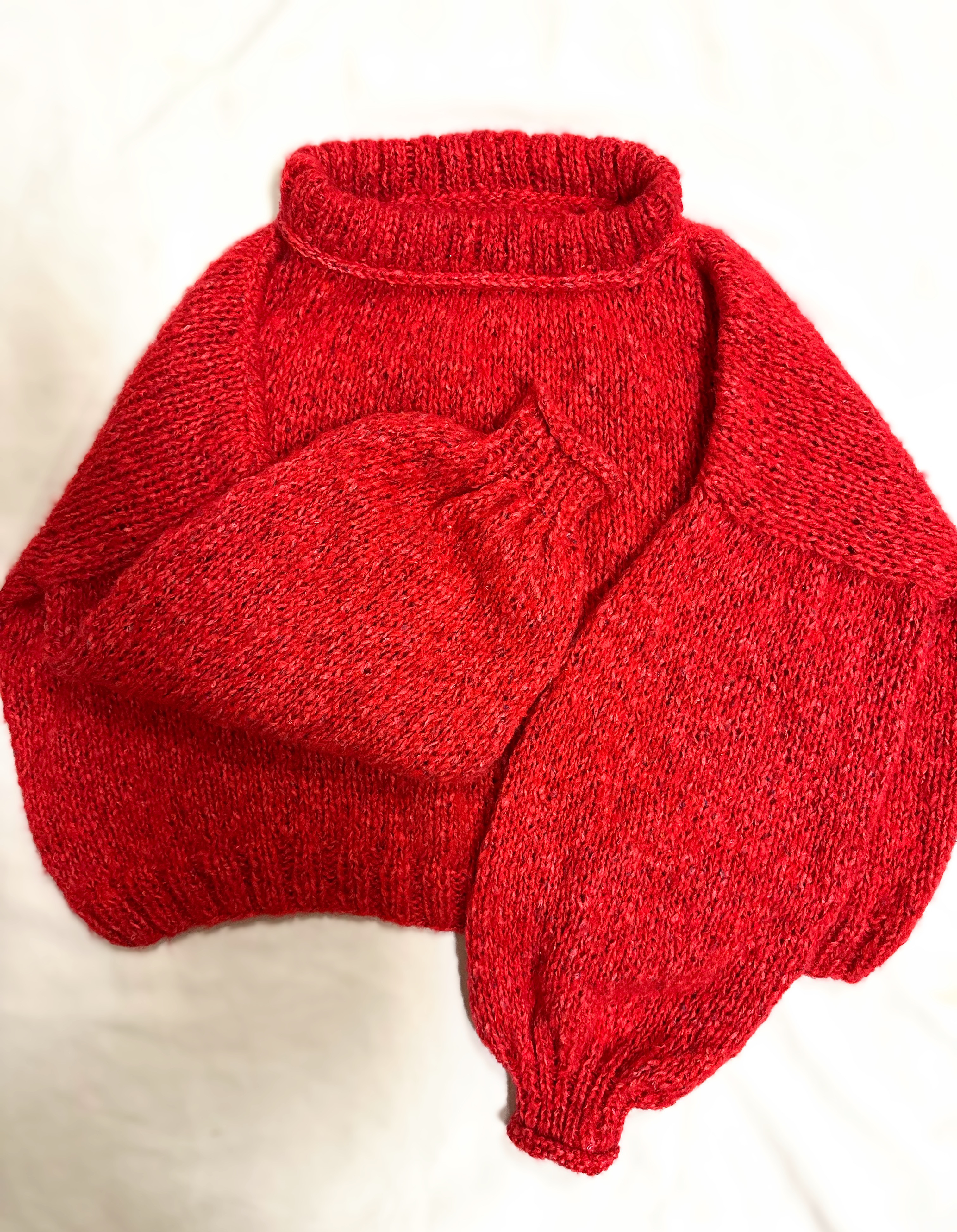 No.239 赤いふわぽわセーター【受注制作】