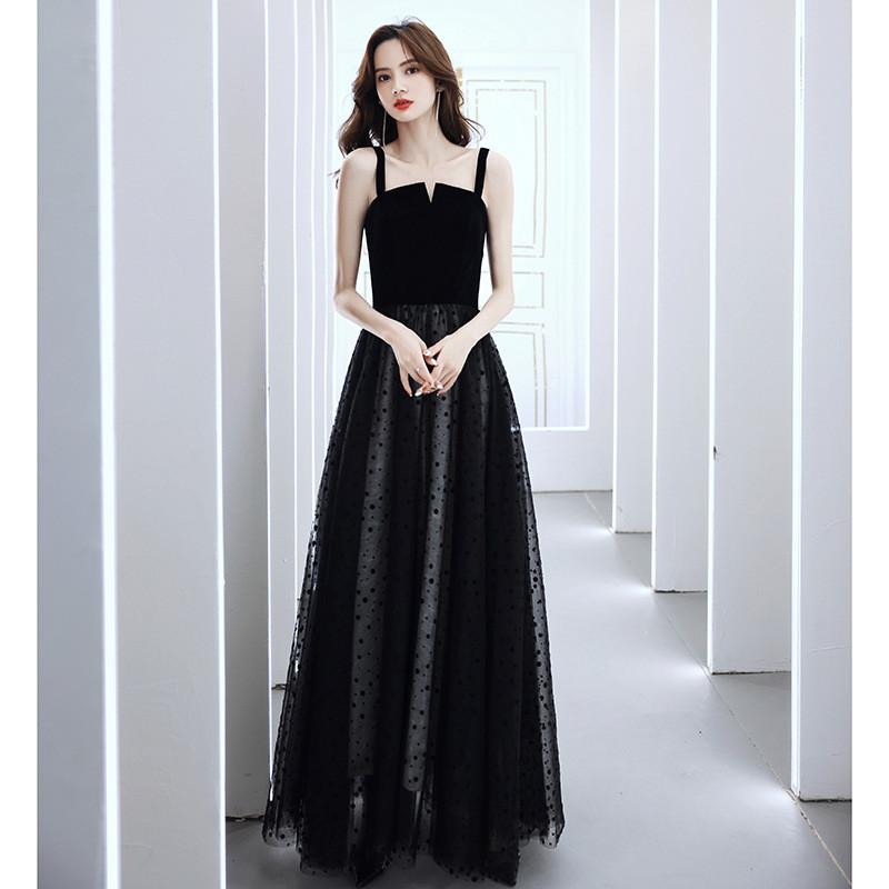 パーティードレス 黒 ノースリーブ シンプル 韓国風 高級感 パーティー 誕生日 前撮り 二次会 お呼ばれ AK626