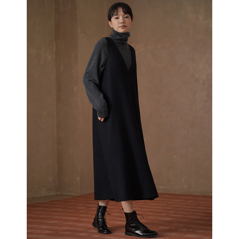 前後リバーシブルで変化を楽しむワンピース ウールフランネルの知的で洗練されたロングベストドレス#907