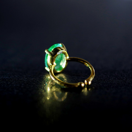 New ☆新作 『エメラルド』の世界でひとつの天然石リング