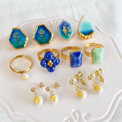 蒔絵パールピアス / 小さなバラ / maki-e pearl earrings / roses