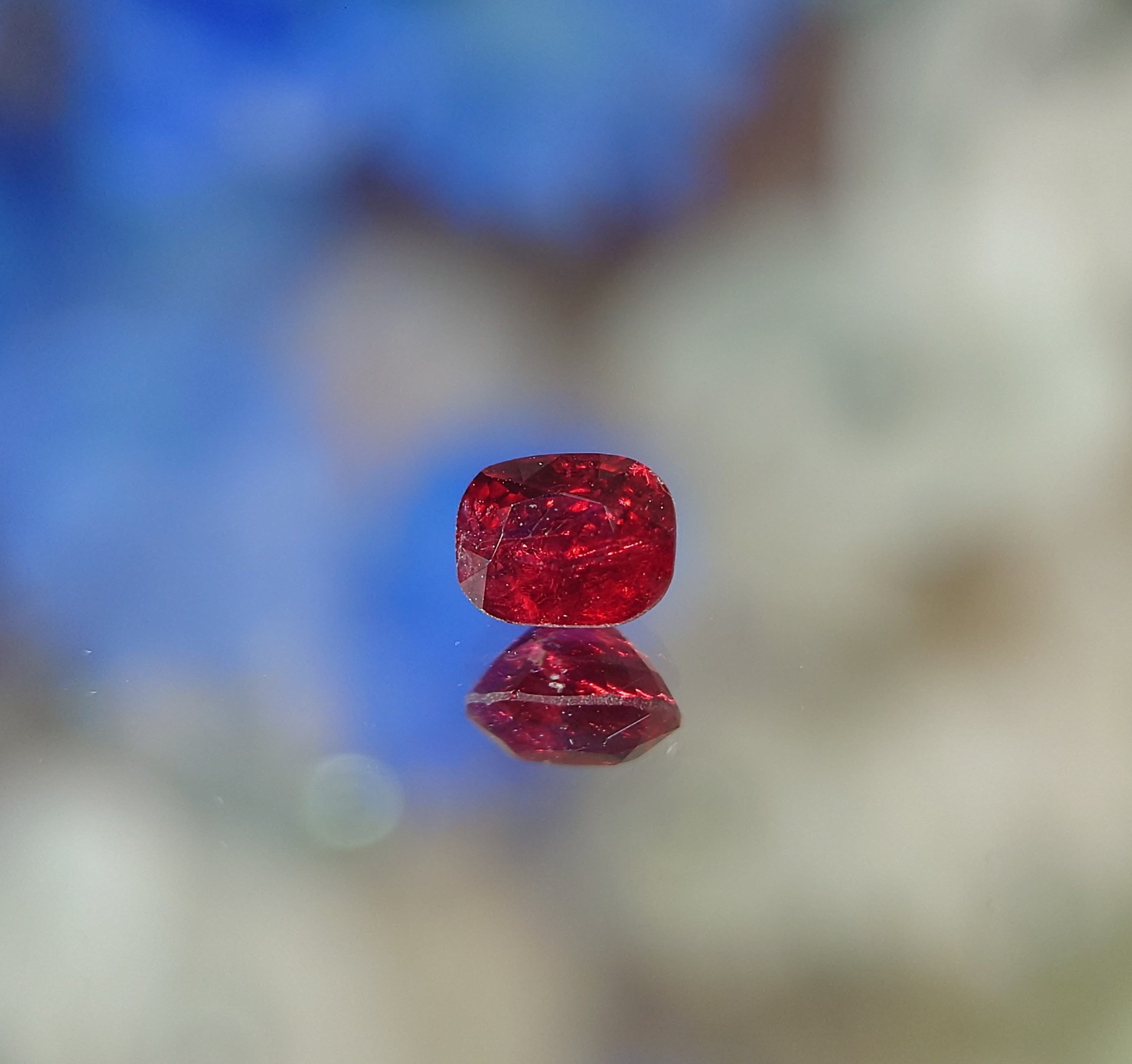 レッドスピネル  0.5ct程  ☆3020  Kiraboshi