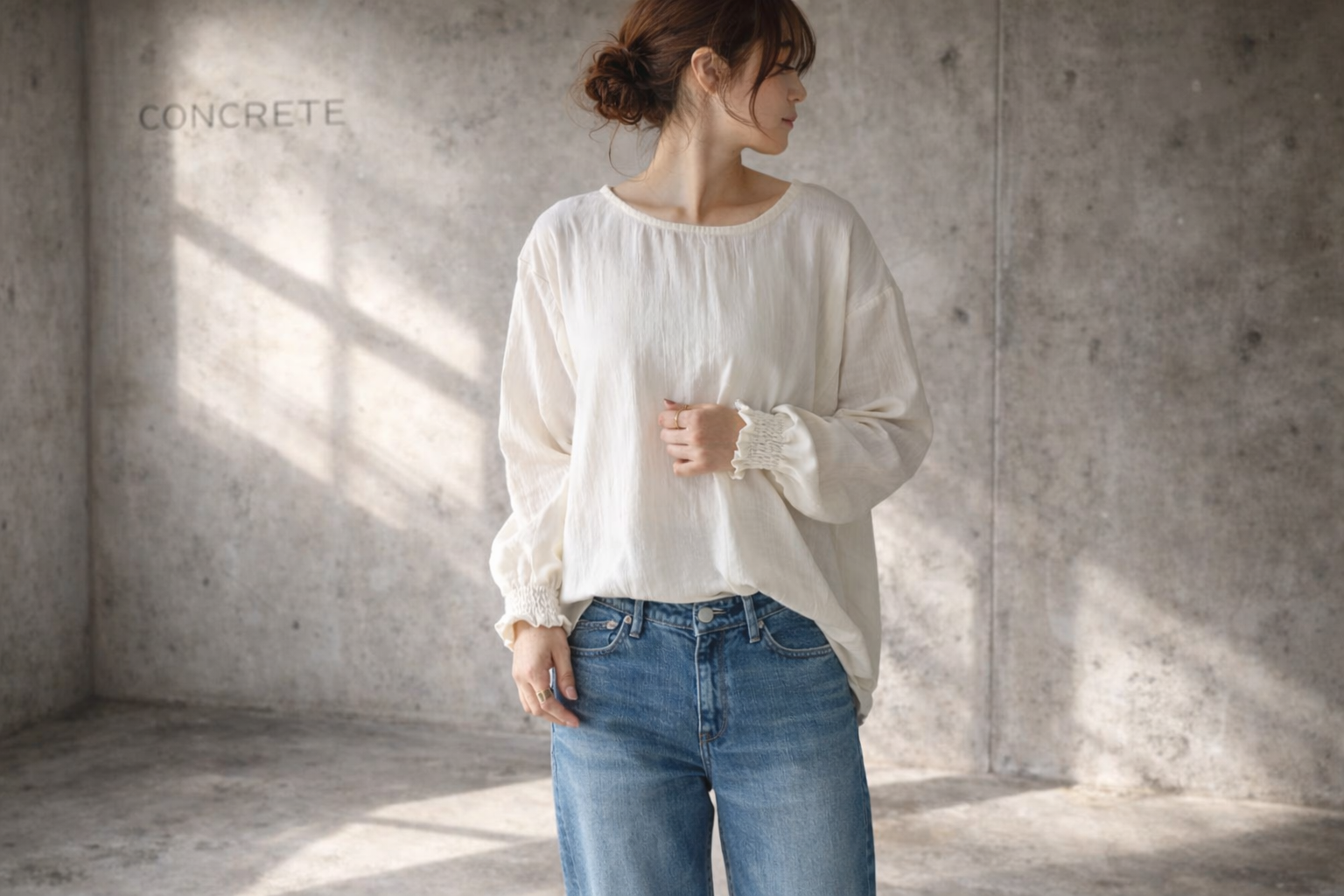 ふわふわ厚みが2倍！厚手ダブルガーゼブラウス／シャーリング袖のシンプルなブラウス／ふっくらダブルガーゼ／生成り