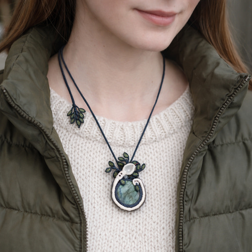 マクラメ手作りネックレス（生命の樹） 生命の木 Tree of Life のマクラメ ネックレス の通販 - TIRAKITA.COM