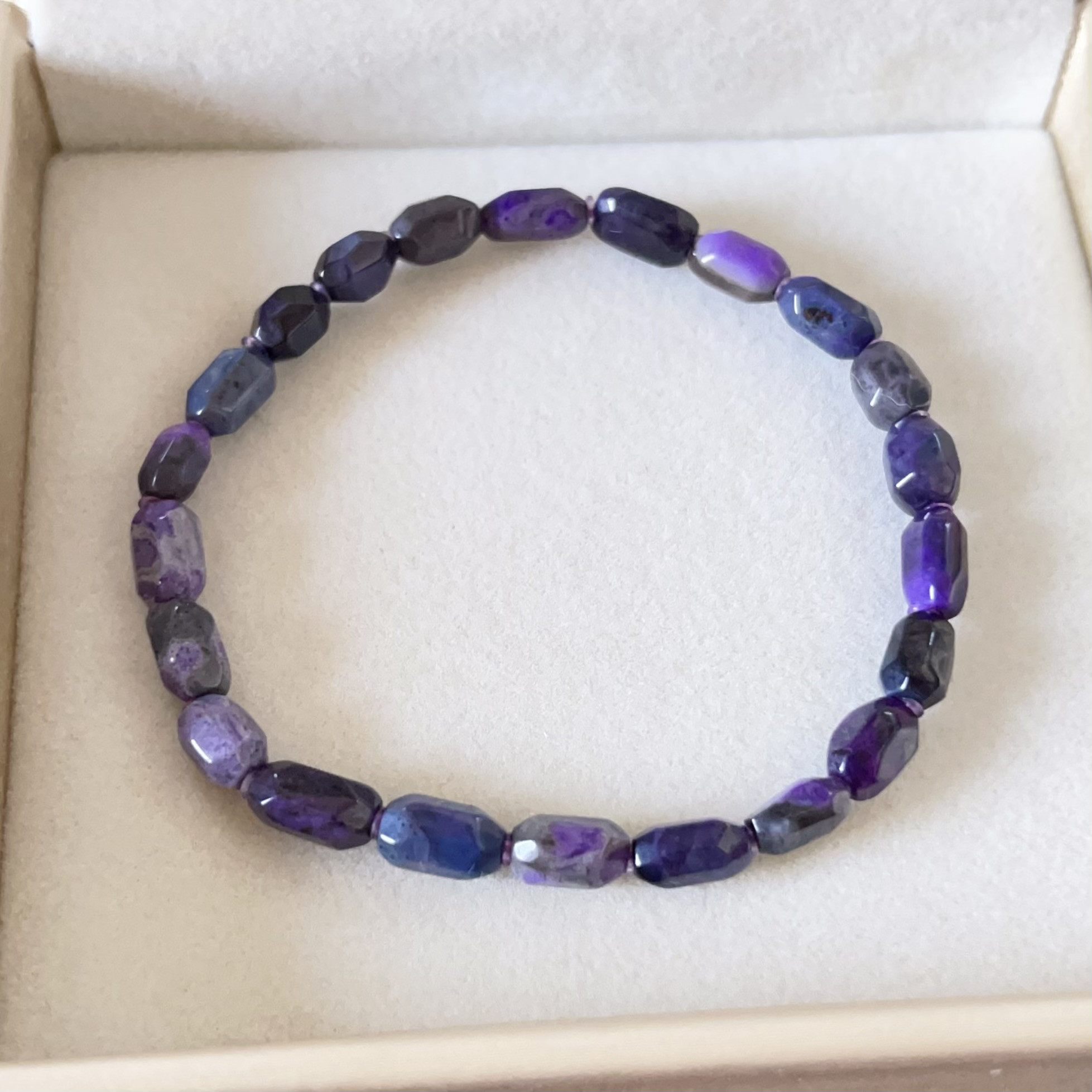 天然無処理　スギライト  原石　ブレスレット　8.3g