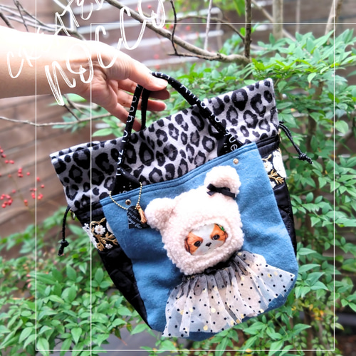 ざ*ろ様 コヤンイサムチョン♥️ハチワレちゃんブルーパキットレースとインド刺繍で №821【インド刺繍レース✖️ふわふわあんこちゃん ヒョウ柄巾着ToteBAG