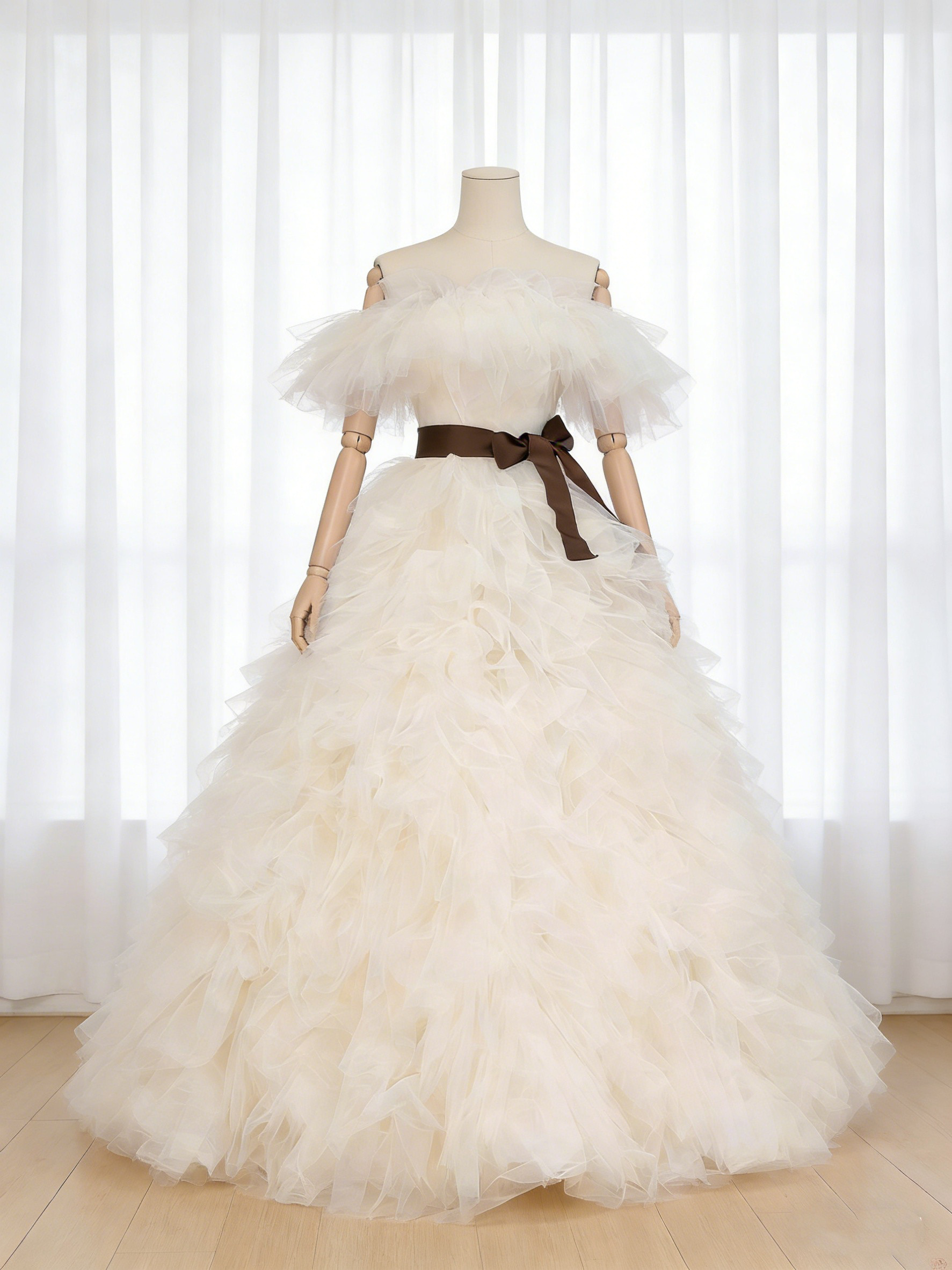 送料無料！ウエディングドレス  オフショルダー  サッシュベルト もこもこドレス チュールドレス プリンセスライン