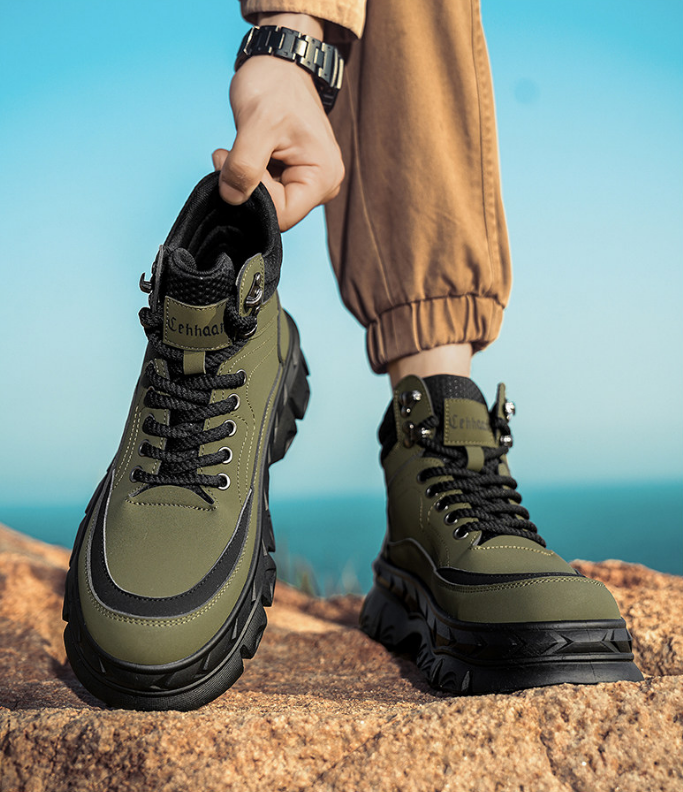 2026 年新モデル 冬用裏起毛 アウトドアハイカット スポーツカジュアル厚底 メンズワークシューズ