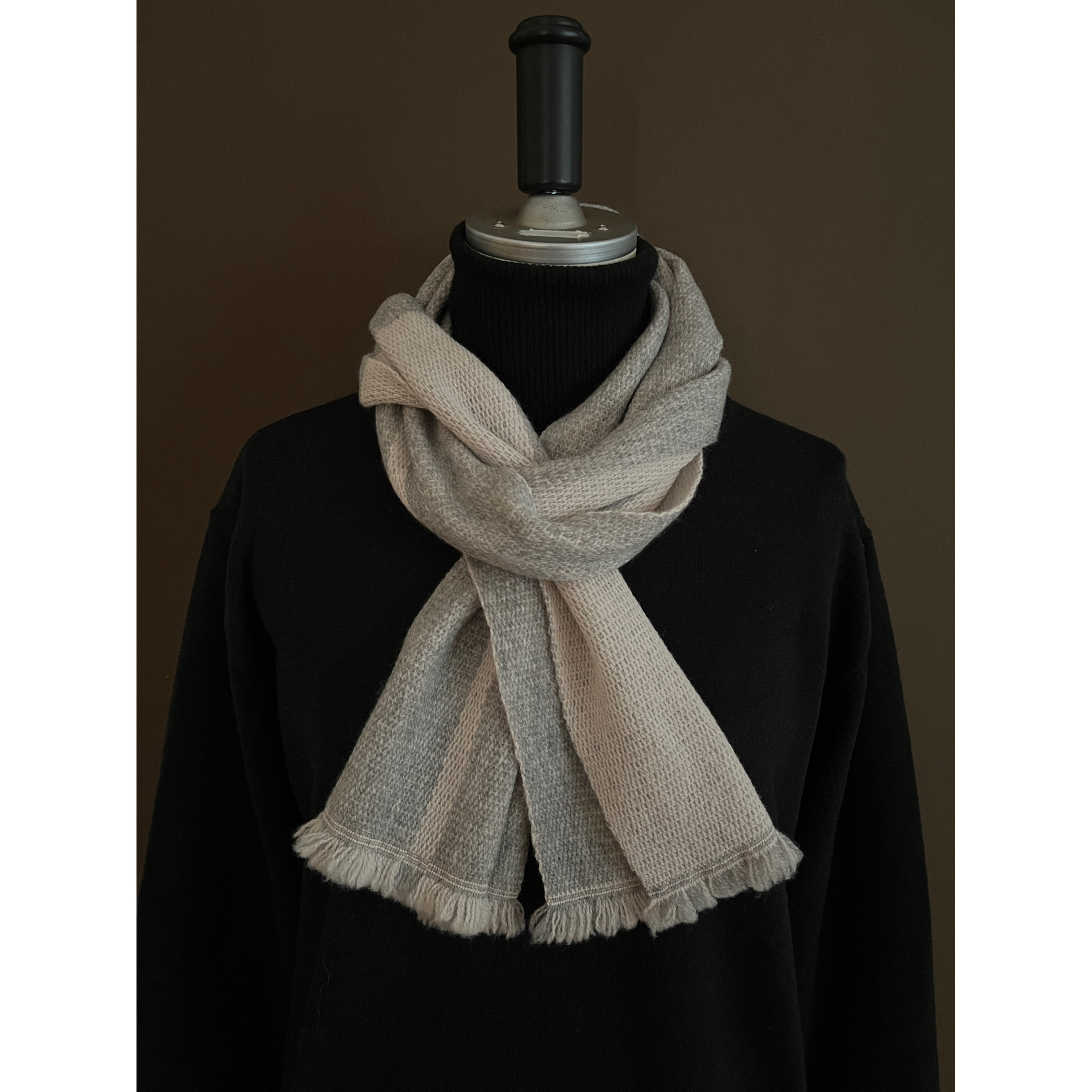 『カシミヤ リバーシブルマフラー　SOTTO』　フェアリーグレー