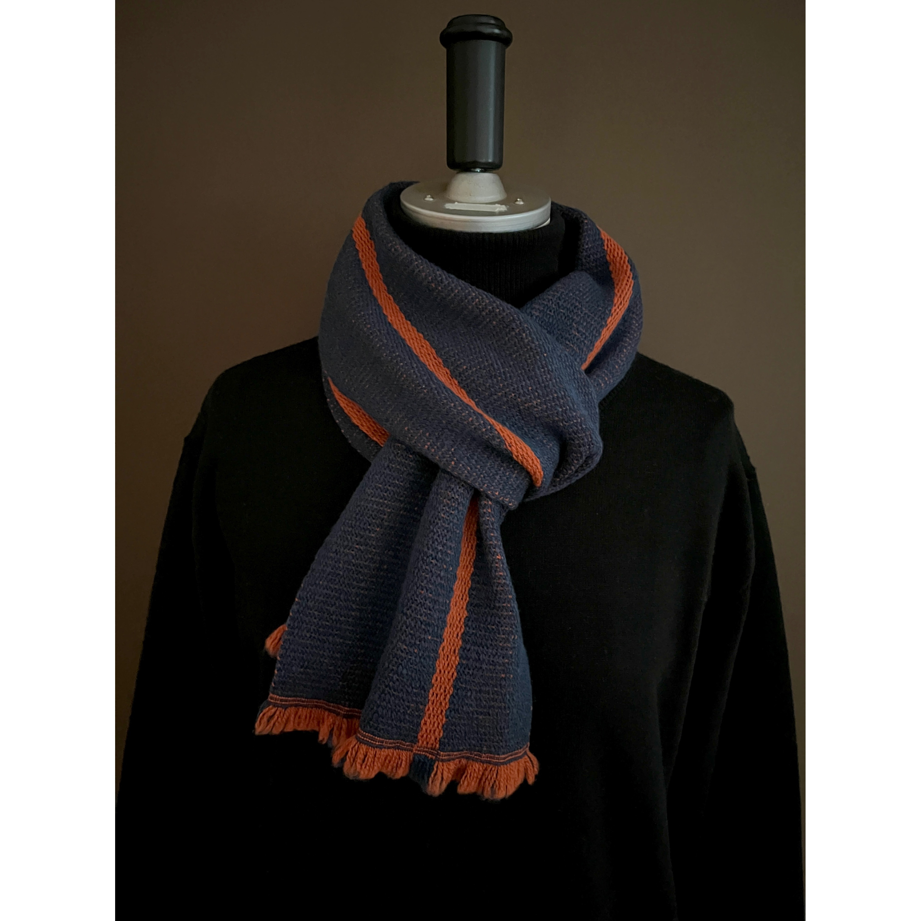 『カシミヤ リバーシブルマフラー　SOTTO』　アクティブネイビー