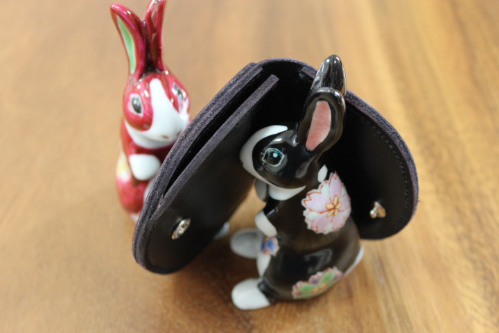 春造　馬蹄型小銭入れ　スムース革（ステッチブラック）