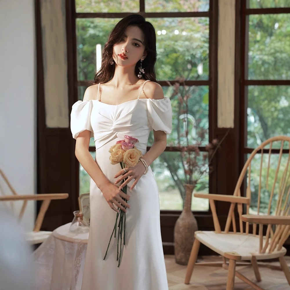 パーティードレス 白 黒 パフスリーブ シンプル 韓国風 誕生日 披露宴 演奏会 前撮り 二次会 お呼ばれ AK654