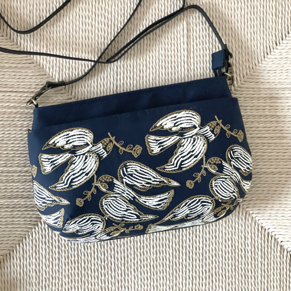 ⚮̈ミナペルホネン　following day navy ドラポケショルダー ⚮̈ミナペルホネン following day navy ドラポケショルダー ポシェット