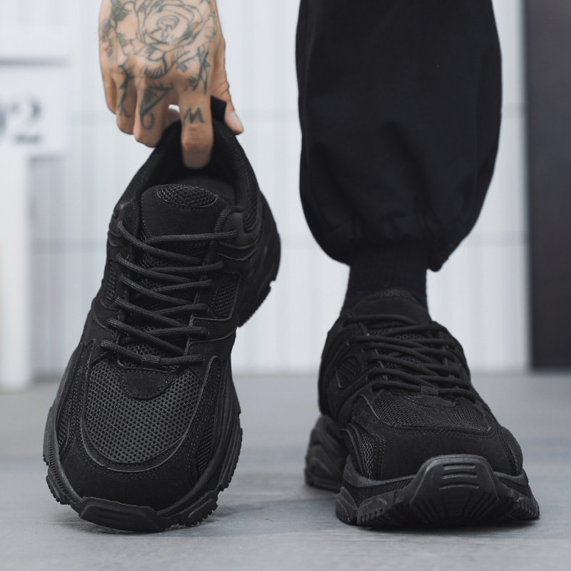 メンズ 秋用 ブラックナイト ジュニア向け 万能百搭 スポーツランニング 厚底身長アップ 防滑 ダッドスニーカー