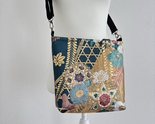 帯リメイク ショルダーバッグ｜辻ヶ花｜ジッパー付き - メルカリ 帯