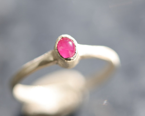 タイ・チャンタブリーで厳選】透明度が高いのにスター入り！ビルマ産