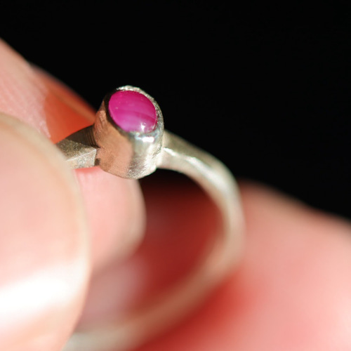 タイ・チャンタブリーで厳選】透明度が高いのにスター入り！ビルマ産