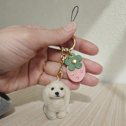 羊毛フェルトオーダー愛犬ブローチ ハンドメイド犬雑貨、プードル