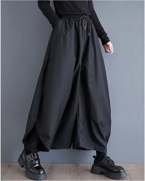 大きいサイズ パンツ　モード系　ブラック　レディース 秋冬　春 新品