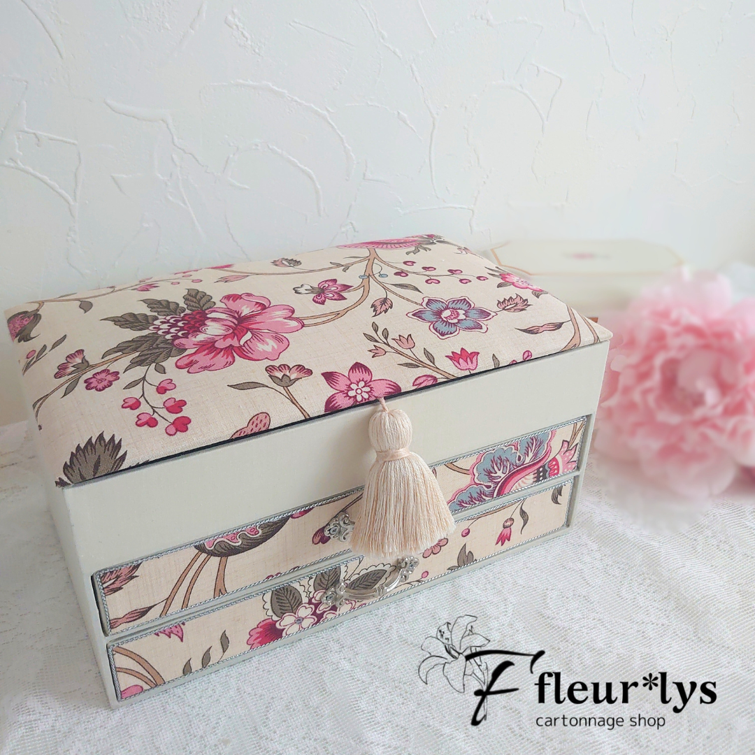 アクセサリーケース♡カルトナージュ◆ジュエリー収納