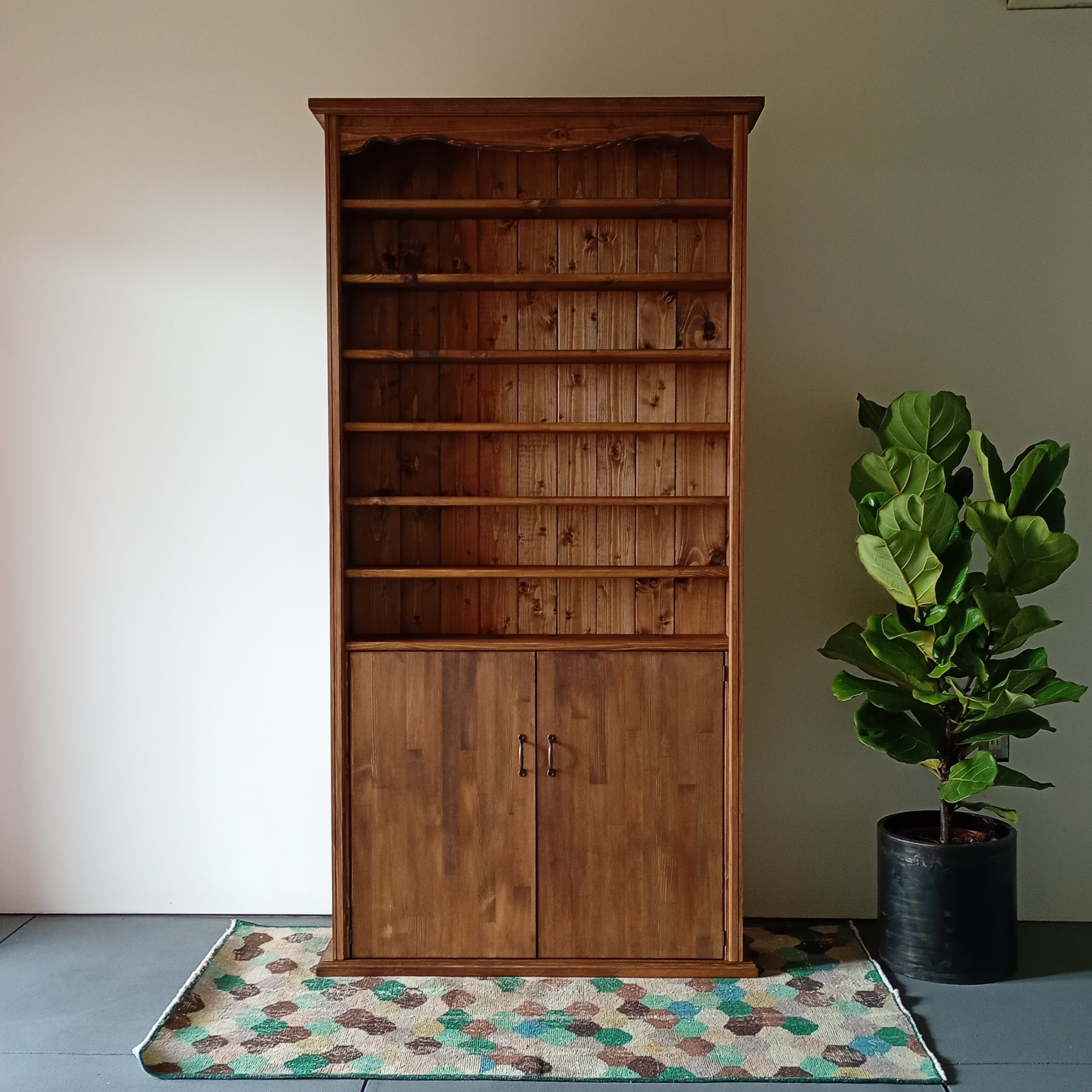 『 Nostalgia Tall Cabinet 』アンティークシェルフ  チェスト ディスプレイ キャビネット 什器