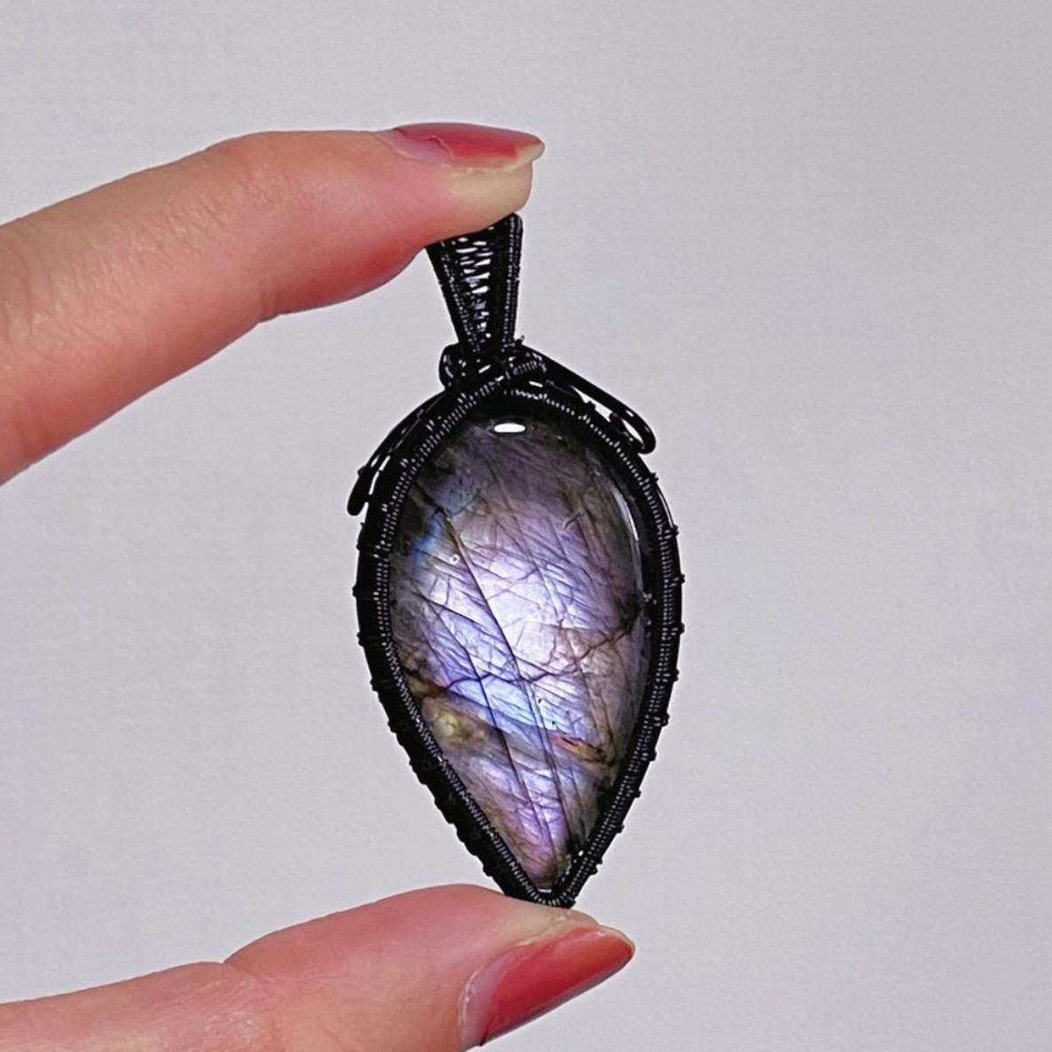 希少♡激レアカラー♡ゴシック風♡天然ラブラドライトペンダント