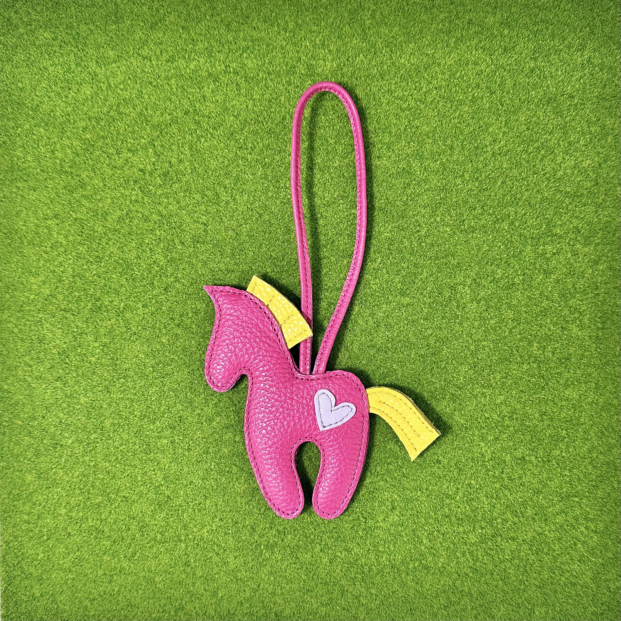 Msize/マゼンタピンク＆イエロー『バッグチャームKira Pony キラ☆ポニ』