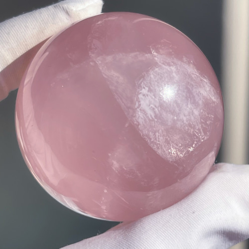 巨大　高品質ローズクォーツポイント　スフィア　一点物　虹入り　天然石置物 楽天市場】【一点物】ローズクォーツ 丸玉 スフィア 69.3mm 天然石