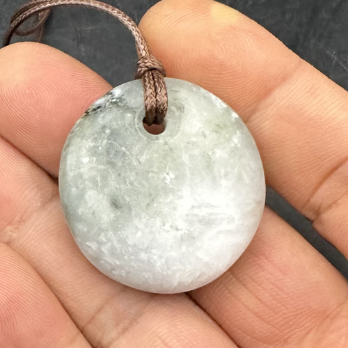 2026.1.1no.3翡翠大福珠 糸魚川産ロウカン翡翠 ネックレス・ペンダント