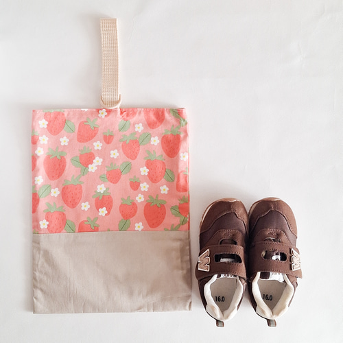 サイズ変更可能】いちご畑のシューズケース 上履き入れ 入園入学
