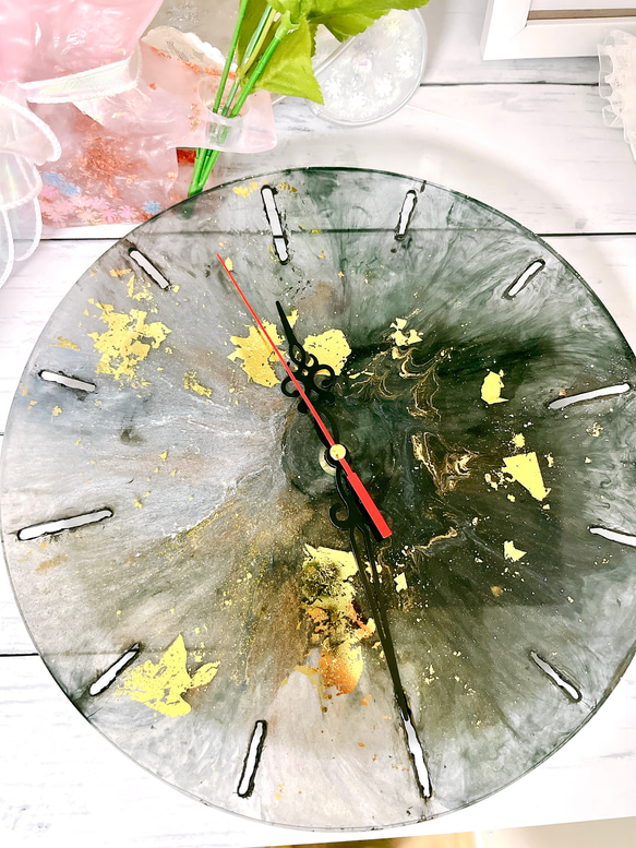 時計 壁掛け時計 ハンドメイド レジン 誕生日プレゼント モノクロ