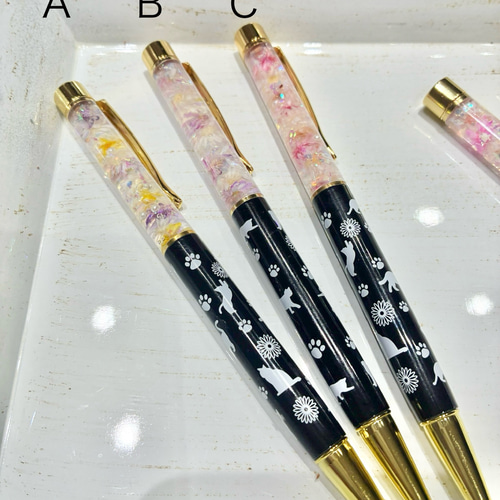 ハ－バリウムボールペン立て＆ボールペン❤️‼️ ♡福袋♡ハーバリウムボールペンセット【ブラック&ホワイト】2本セット